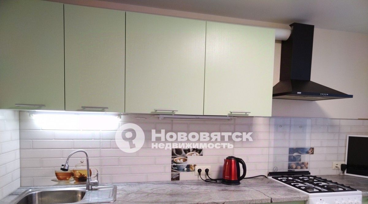 квартира г Киров мкр Радужный ул Конституции 22 р-н Нововятский фото 1