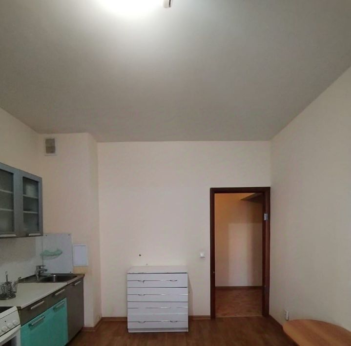 квартира г Сургут ул Иосифа Каролинского 12 30-й фото 3