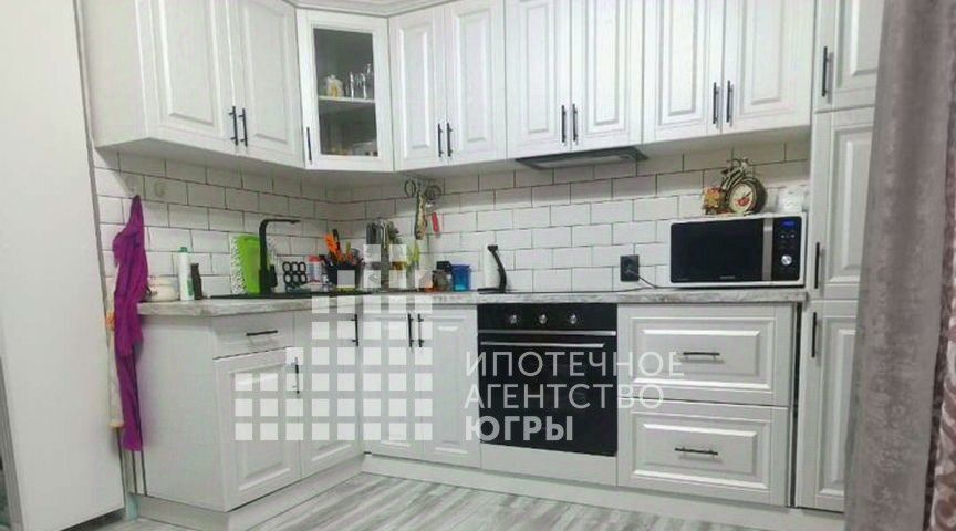 квартира г Ханты-Мансийск ул Коминтерна 13 фото 3