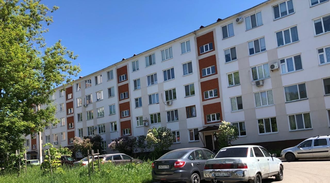 квартира р-н Нижнекамский г Нижнекамск ул 50 лет Октября 5 фото 3