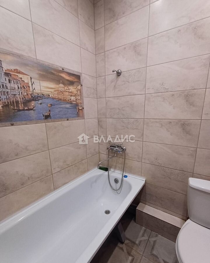 квартира г Волгоград р-н Дзержинский пер Квартальный 11а фото 11