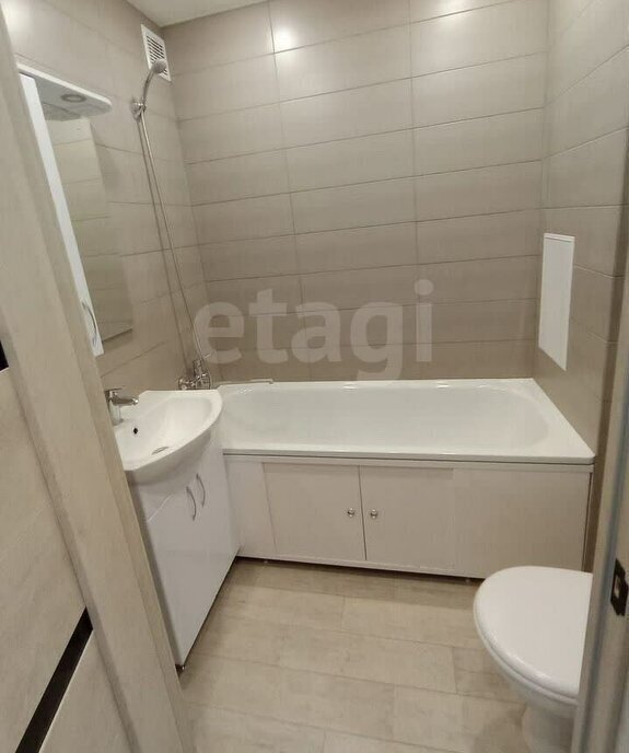 квартира г Белгород ул 3 Интернационала 39 фото 12