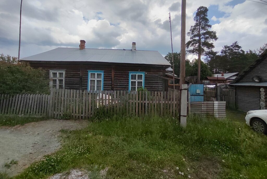 дом г Ревда п Крылатовский ул Октябрьская фото 11