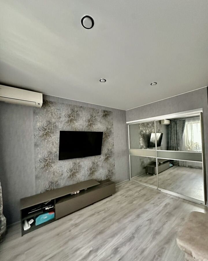 квартира г Волгоград р-н Дзержинский ул Космонавтов 61 фото 7