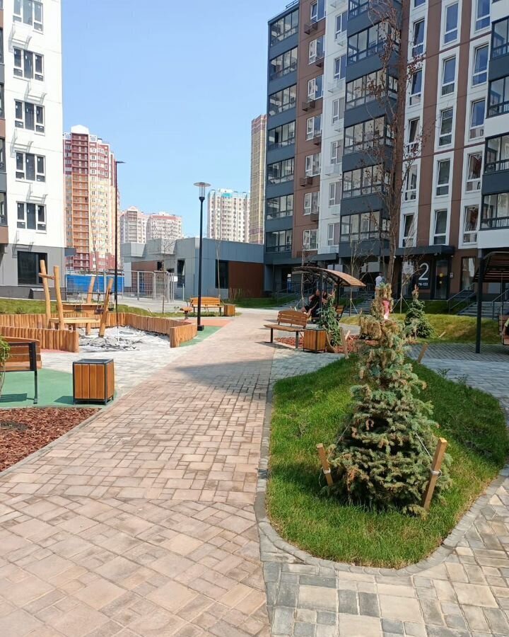 квартира г Ростов-на-Дону р-н Советский ул Ткачева корп. 8-11 фото 3