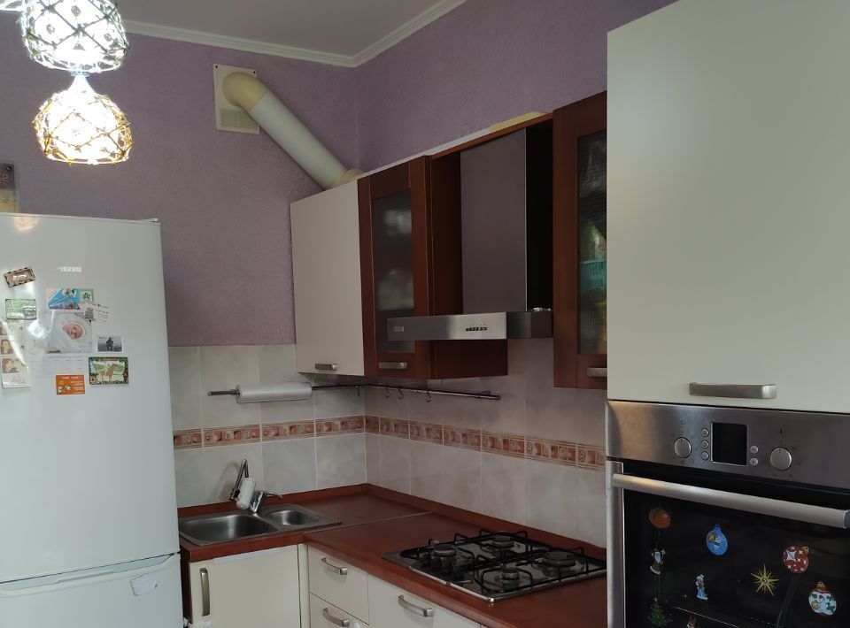 квартира г Астрахань р-н Кировский б-р Победы 52к/1 фото 2