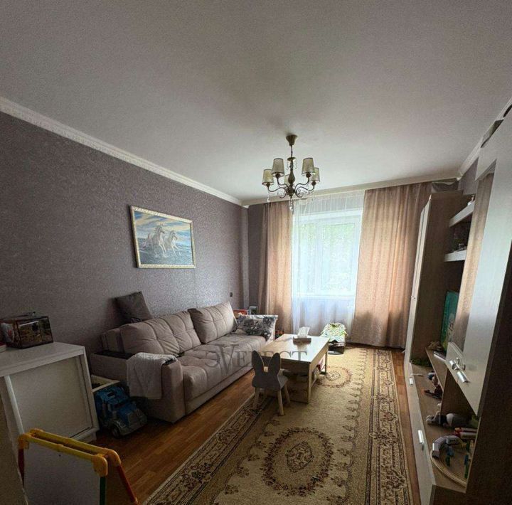 квартира г Старый Оскол Южный микрорайон 3 фото 3