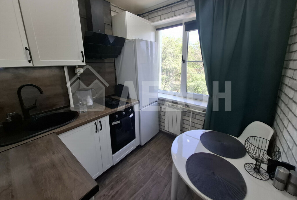 квартира г Омск ул 75 Гвардейской бригады 1а фото 2