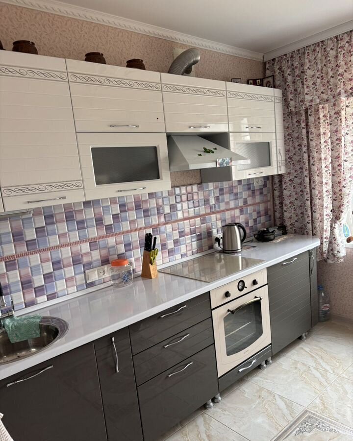 квартира г Тольятти р-н Автозаводский ул 70 лет Октября 64 фото 16