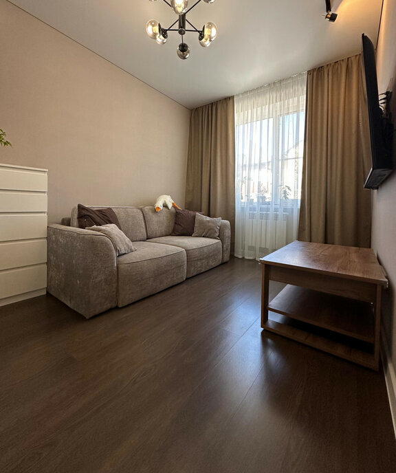 квартира г Батайск ул Артемовская 142гк/4 фото 1