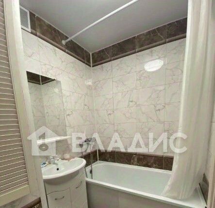 квартира г Москва метро Коломенская б-р Кленовый 8к/1 фото 5