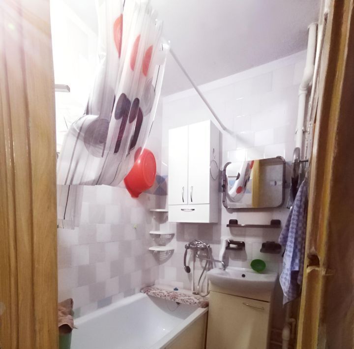 квартира г Волгоград р-н Красноармейский ул., 97, Респ Удмуртская фото 15