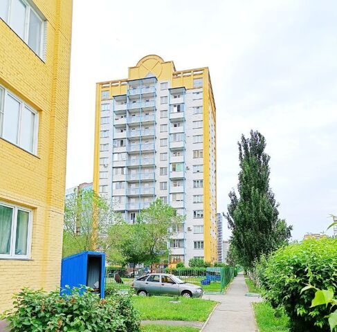р-н Кировский б-р М.М.Кузьмина 9 фото