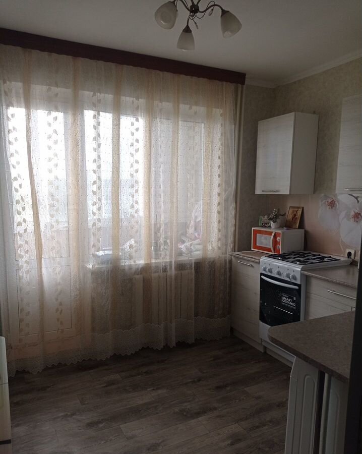 квартира г Саратов р-н Ленинский 5 квартал ул им Блинова Ф.А. 2 фото 3