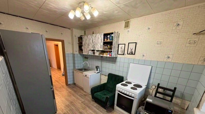 квартира г Тольятти р-н Автозаводский 16 квартал ул 70 лет Октября 47 фото 14