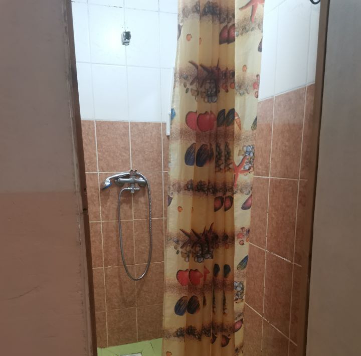 комната г Омск р-н Кировский ул Звездная 2а фото 2