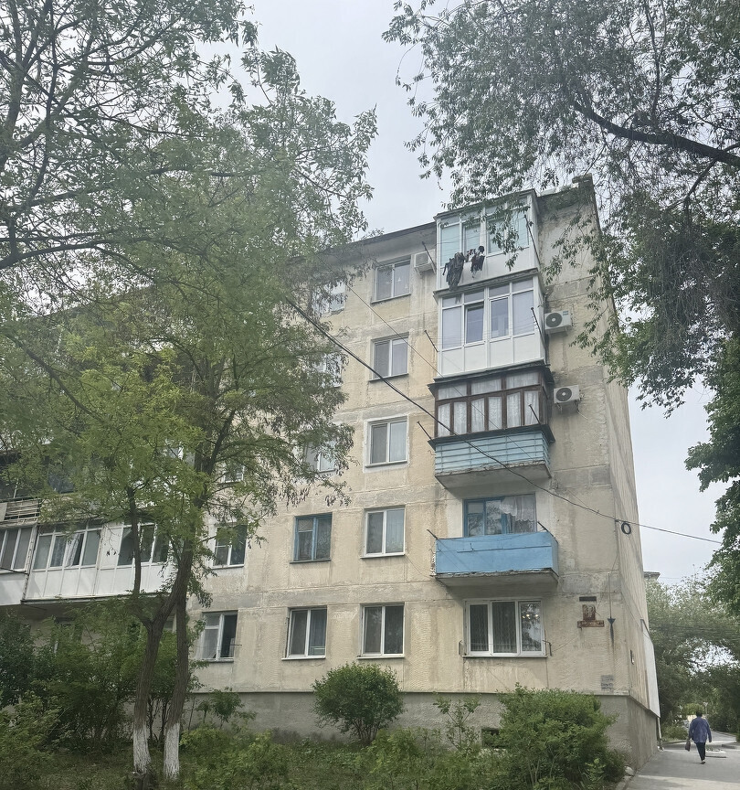 квартира р-н Белогорский г Белогорск ул Луначарского 47 фото 1