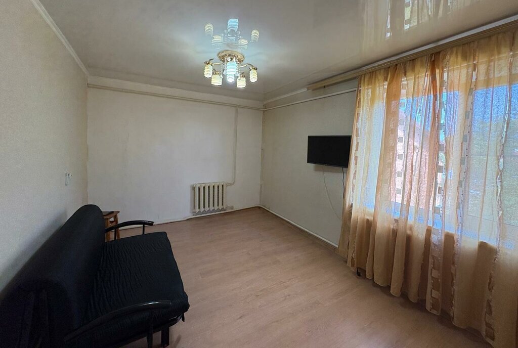 квартира р-н Новокубанский г Новокубанск ул Первомайская 33а фото 3
