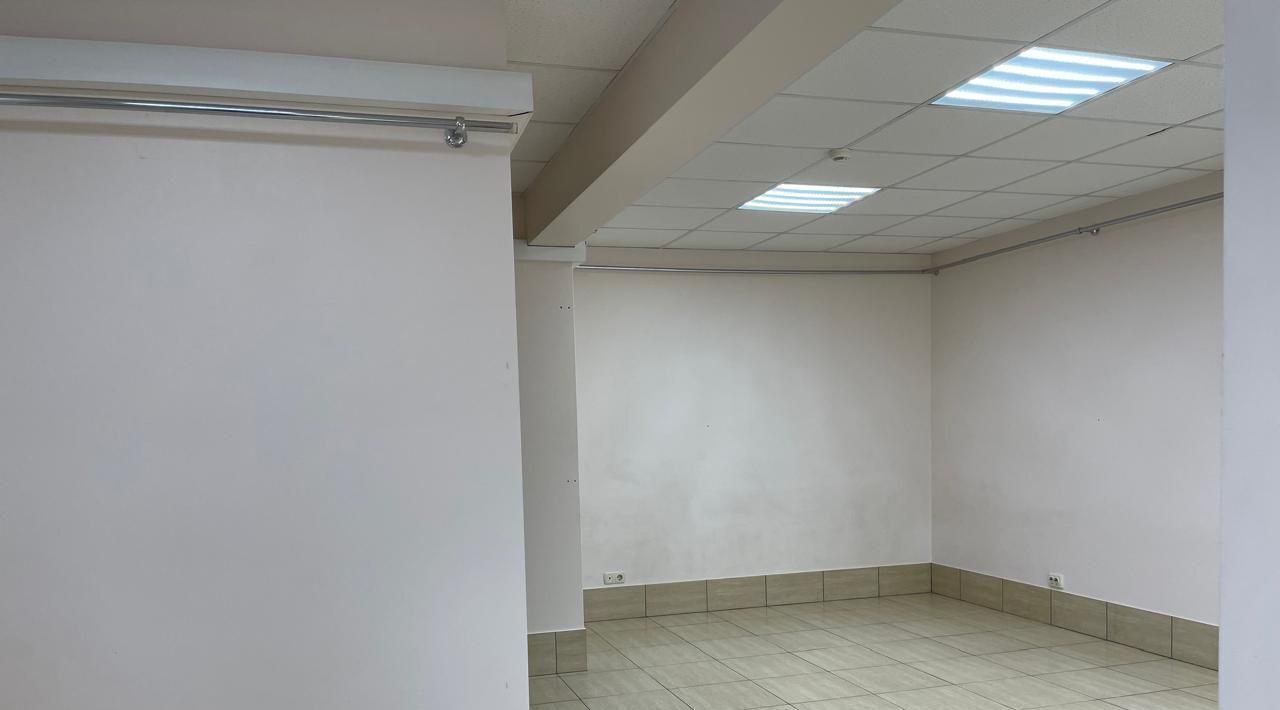 торговое помещение г Калуга р-н Ленинский ул Луначарского 13 фото 2