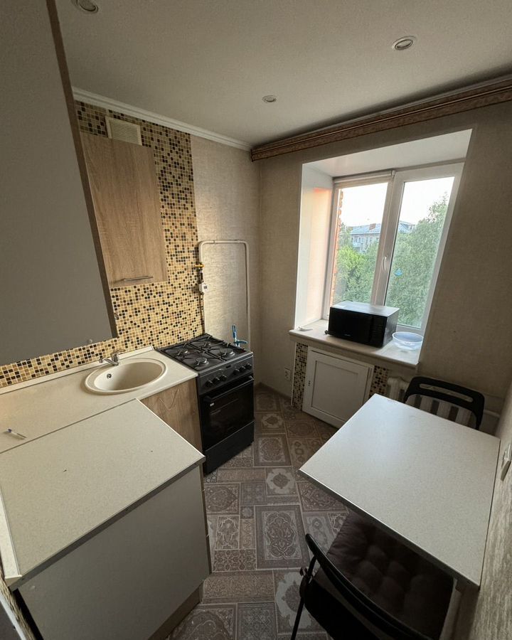 квартира г Омск р-н Центральный ул 21-я Амурская 32 фото 2