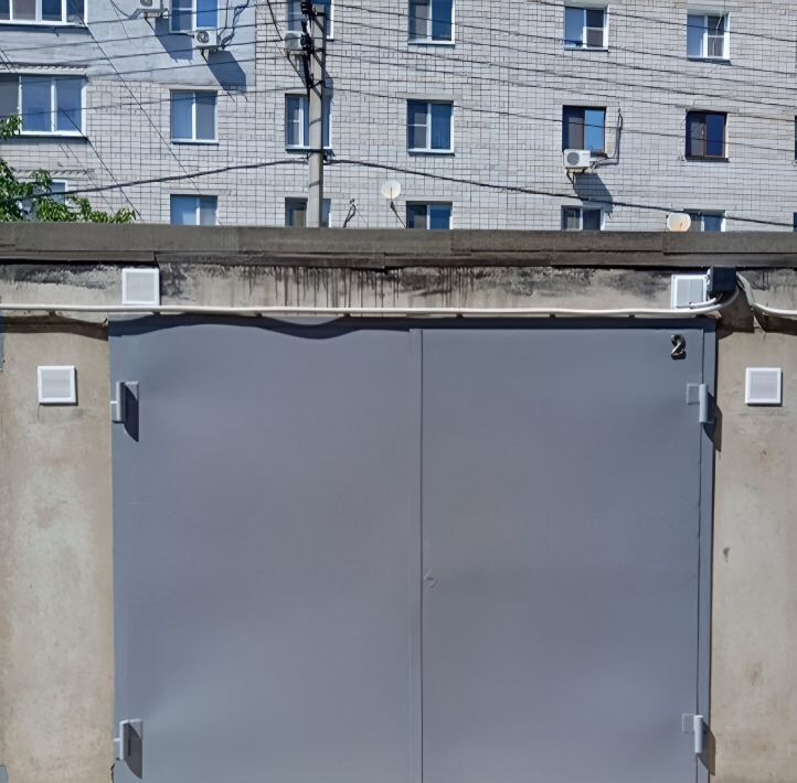 гараж г Батайск ул Октябрьская 130 фото 1