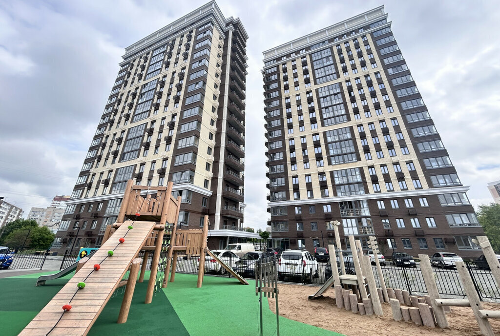 квартира г Киров р-н Первомайский ул Володарского 231 фото 1