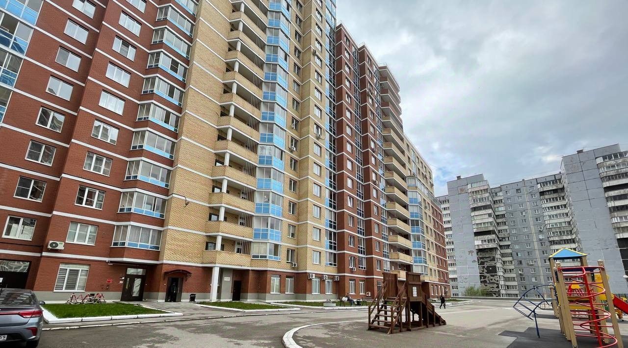квартира г Пермь р-н Мотовилихинский ул Уинская 15а фото 24