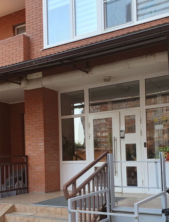 квартира г Краснодар р-н Западный ул им. 70-летия Октября 1/6 ЖК «Юбилейный» фото 3