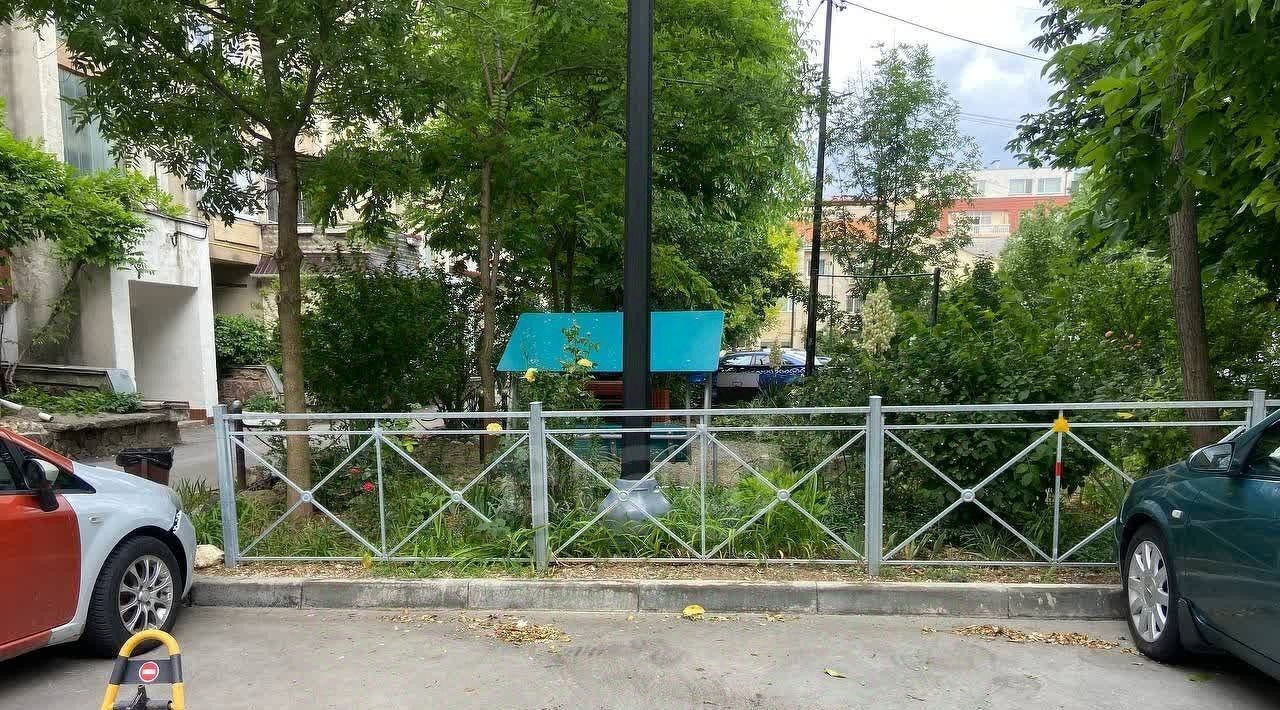 квартира г Симферополь р-н Центральный ул Караимская фото 16