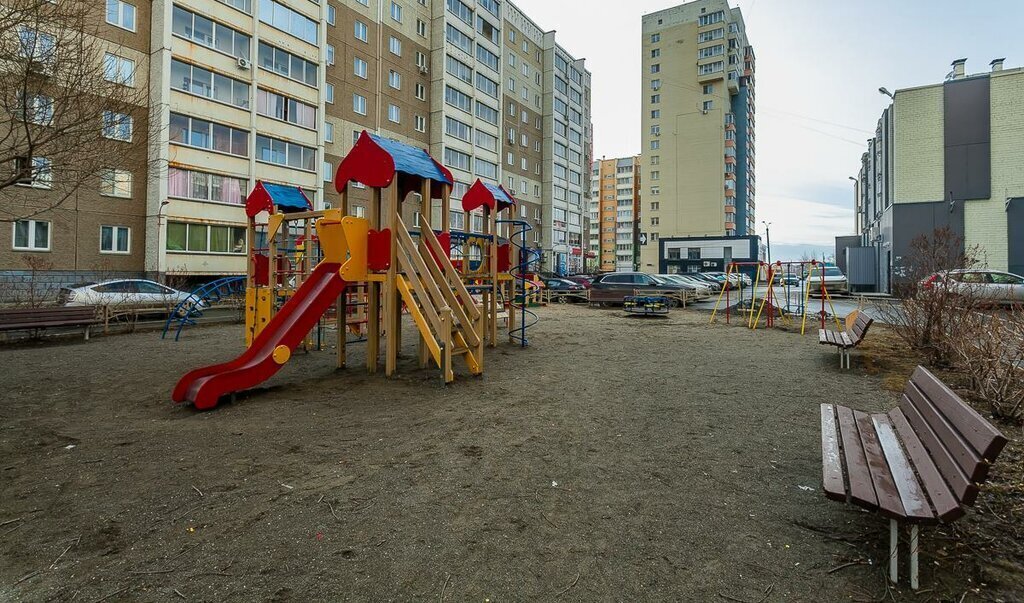 квартира г Челябинск ул Братьев Кашириных 163 фото 16