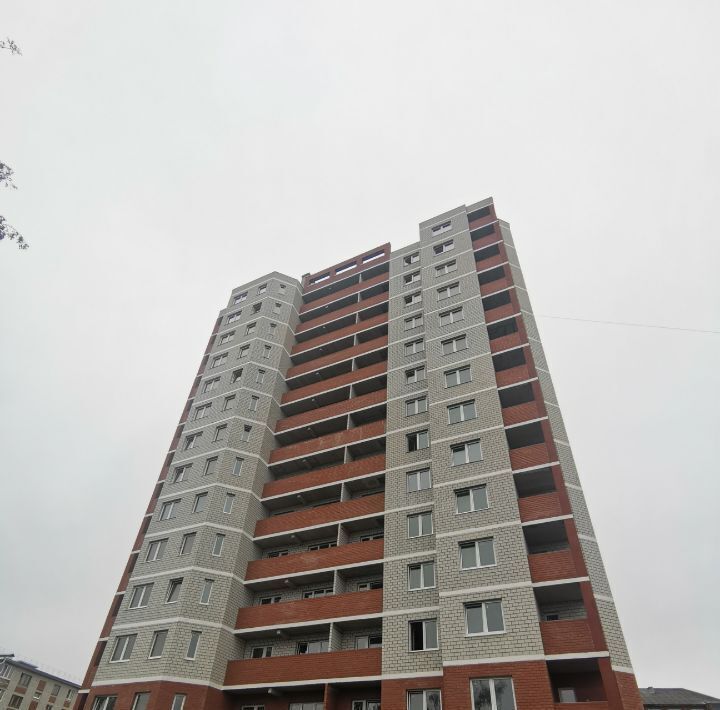 квартира г Калуга р-н Октябрьский ул Дружбы 8к/1 фото 1