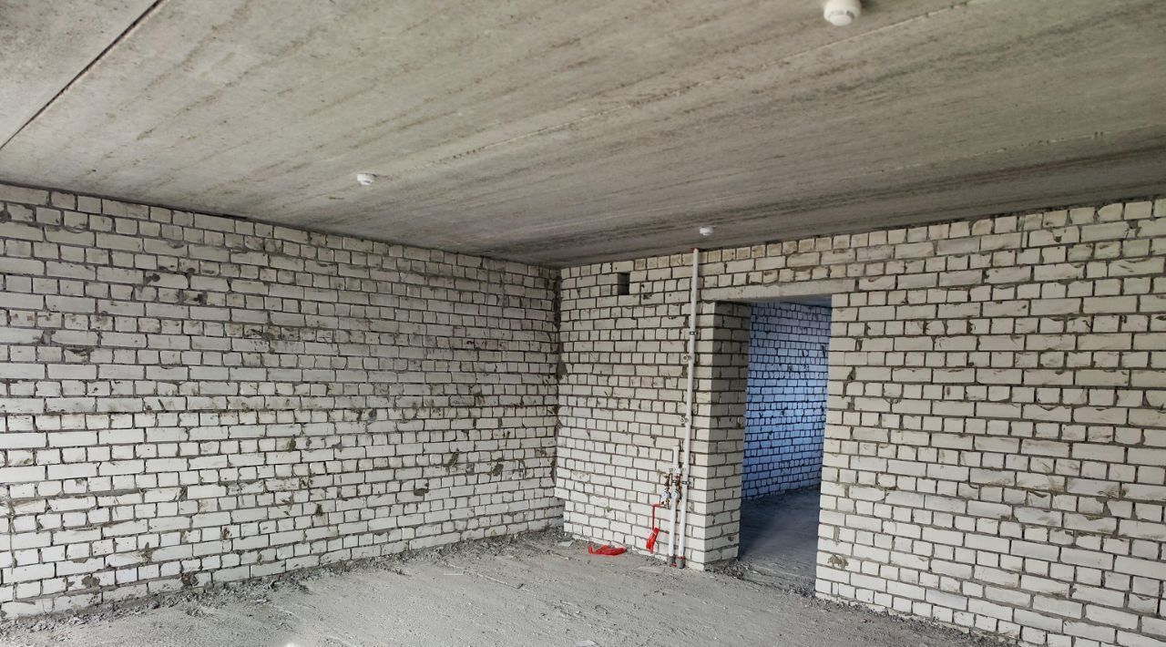 квартира г Саратов р-н Заводской ул им Николая Чихарева 10 фото 3