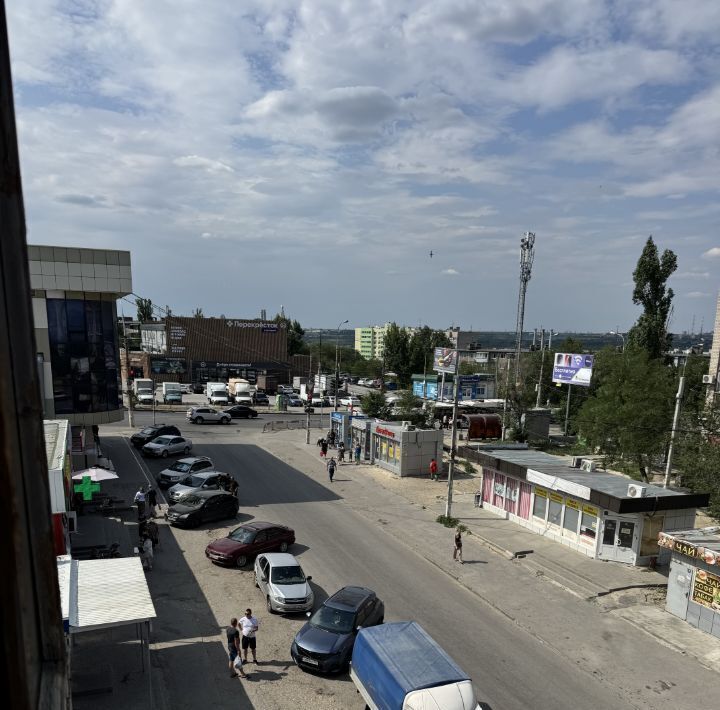 квартира г Волгоград р-н Тракторозаводский ул им. Батова 6 фото 19