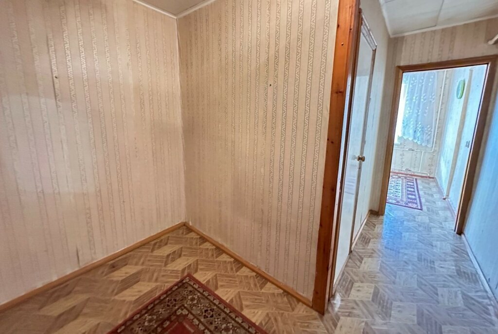 квартира г Омск ул 70 лет Октября 6/1 фото 10