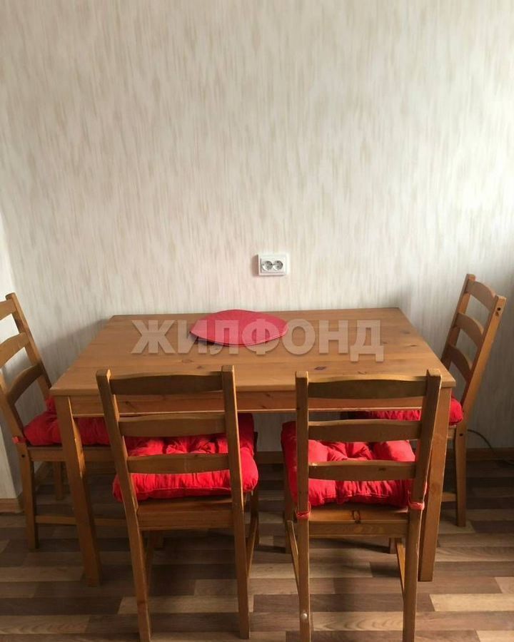 квартира г Новосибирск р-н Ленинский ул Титова 270 фото 2