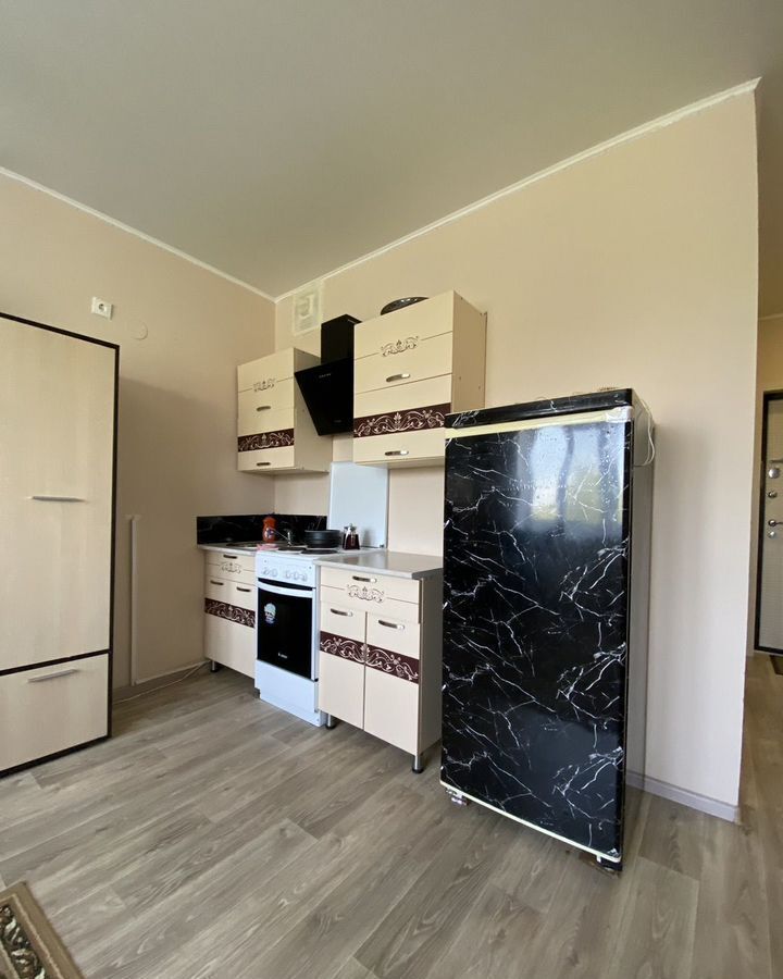 квартира г Омск р-н Кировский ул Мельничная 87к/3 фото 9