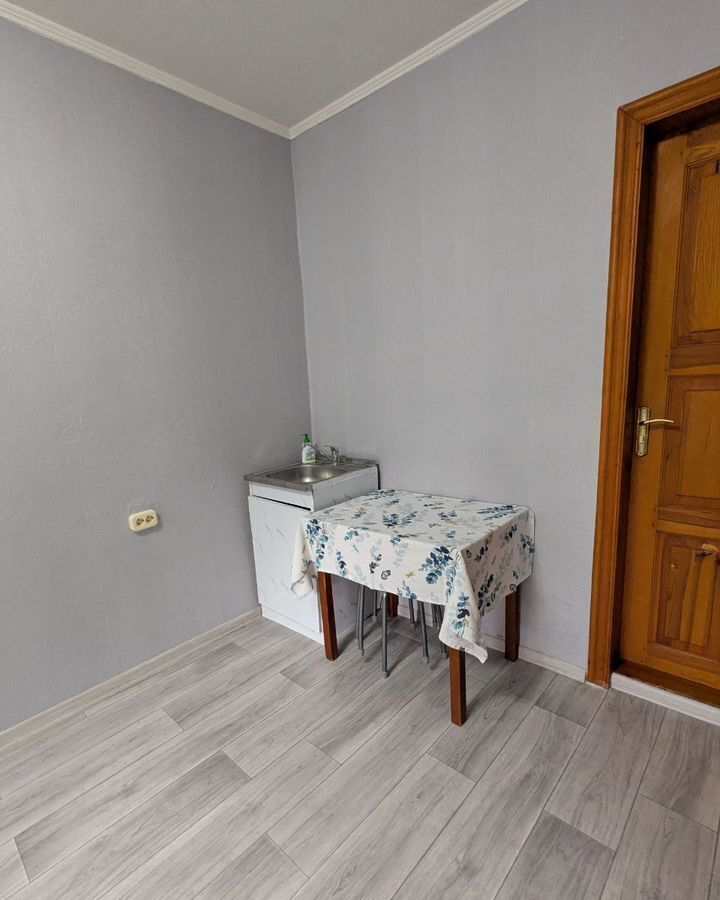 комната г Тольятти р-н Центральный ул Советская 89 фото 4