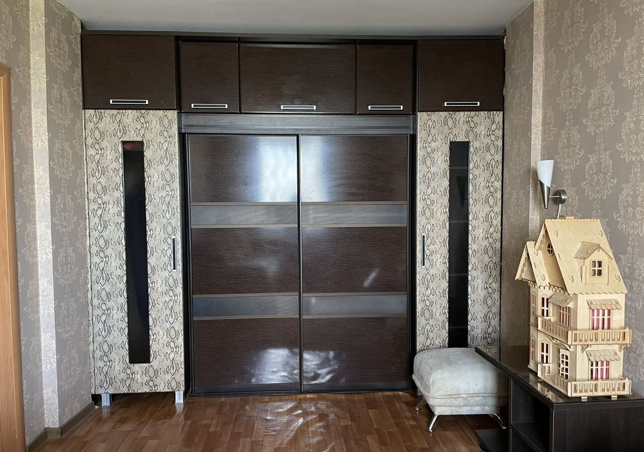 квартира г Челябинск р-н Тракторозаводский ул Салютная 10 фото 3