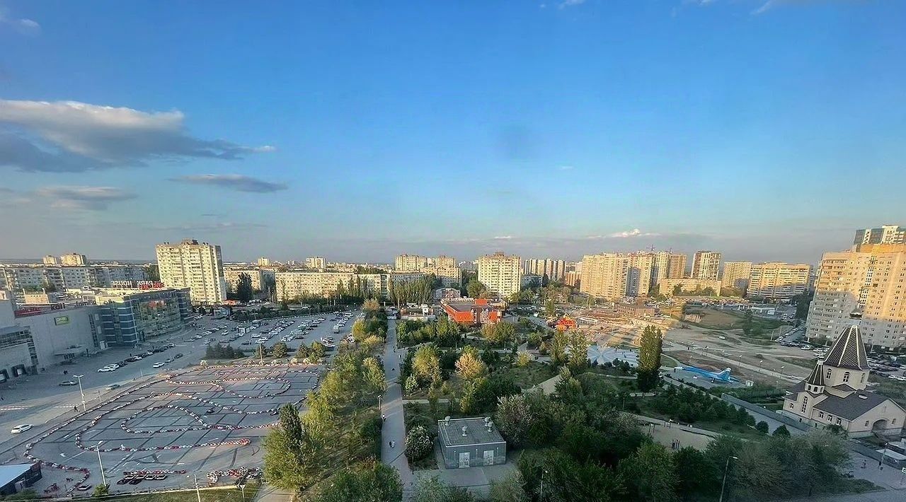 квартира г Волгоград р-н Дзержинский б-р 30-летия Победы 19б фото 28