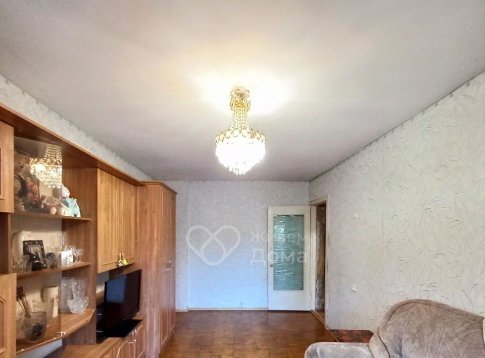 квартира г Волгоград р-н Тракторозаводский ул Гороховцев 20 фото 2