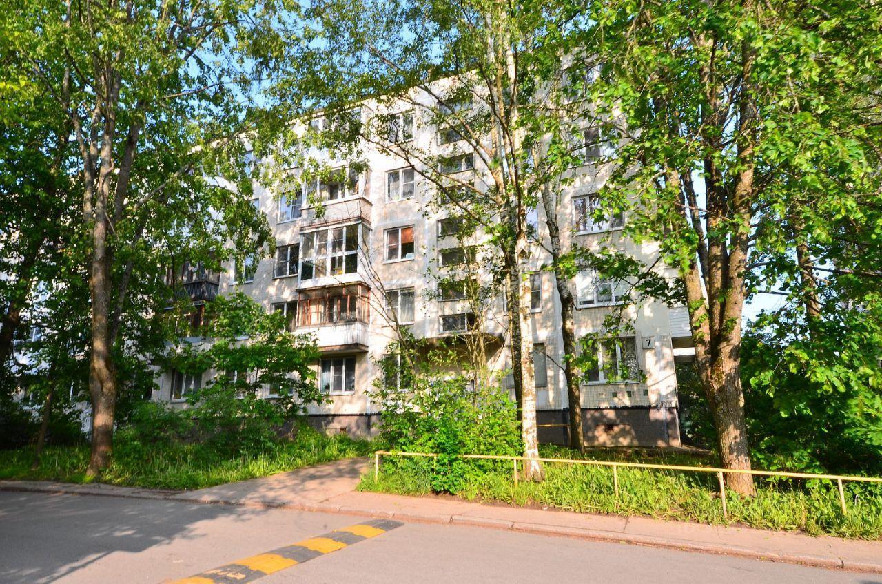 квартира г Сосновый Бор ул Молодежная 7 Сосновоборский городской округ, 9 Микрорайон фото 1