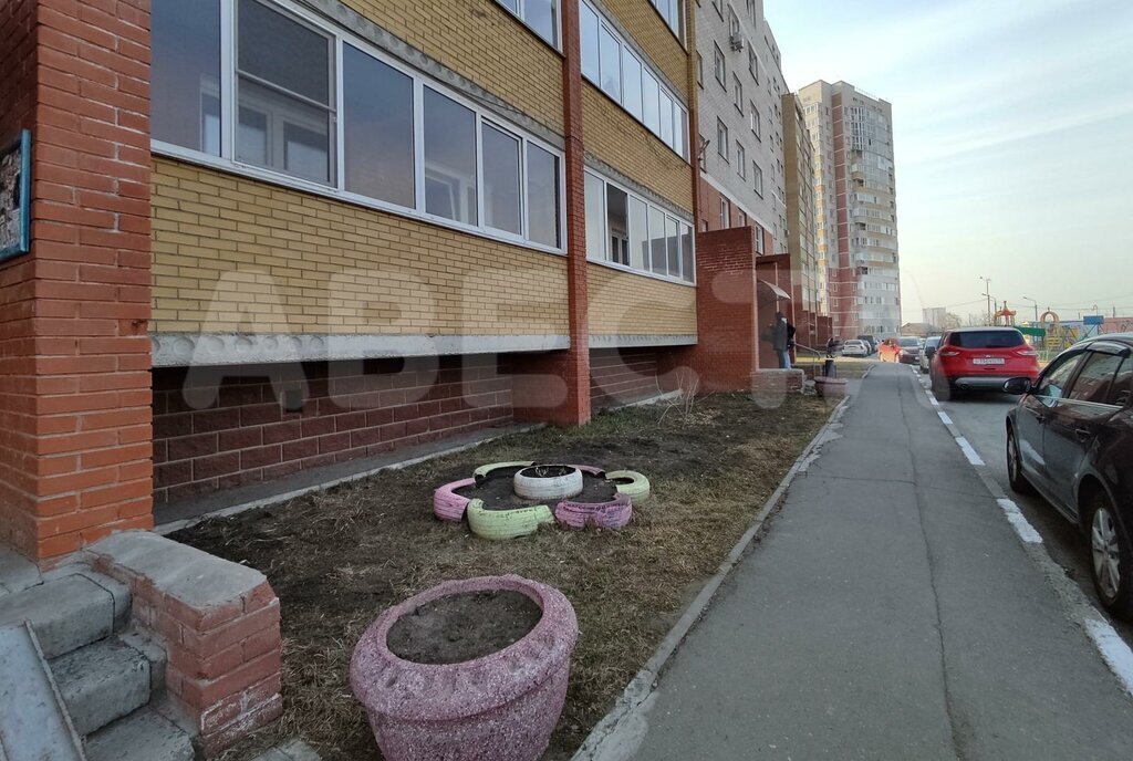 квартира г Омск ул Крупской 38 фото 2