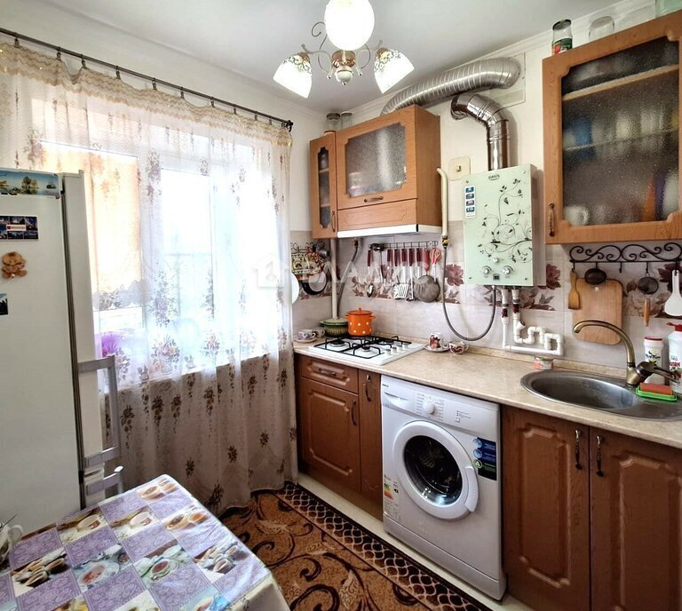 квартира р-н Ейский г Ейск ул Коммунистическая 4 фото 3