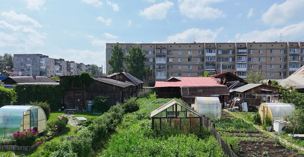 дом г Верхний Уфалей ул Хохрякова Верхнеуфалейский г. о. фото 2