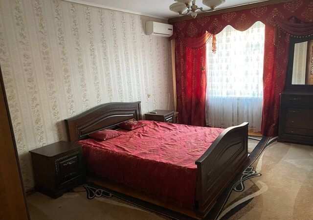 р-н Прикубанский ул им. 40-летия Победы 33/1 фото