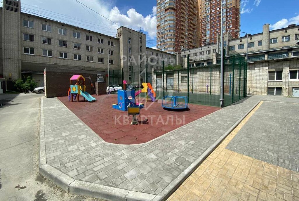 квартира г Волгоград ул Баррикадная 1 фото 3