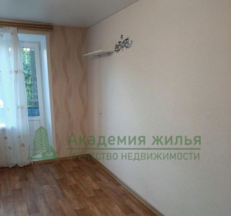 квартира г Саратов р-н Заводской ул им Пономарева П.Т. 2/8 фото 8