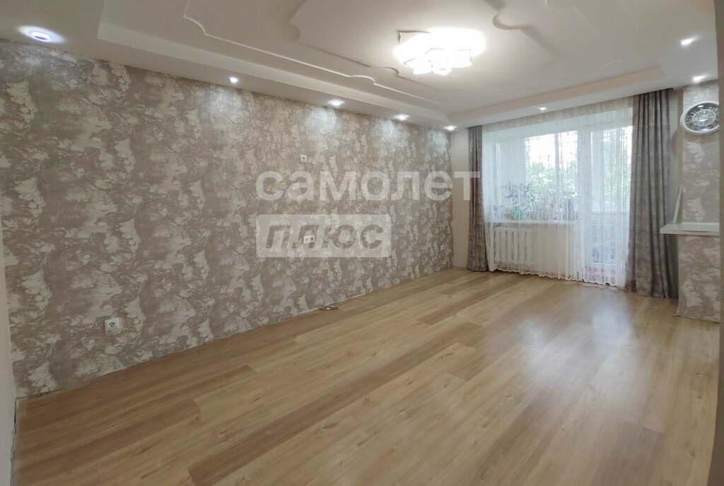квартира г Октябрьский 35-й микрорайон 10 фото 5