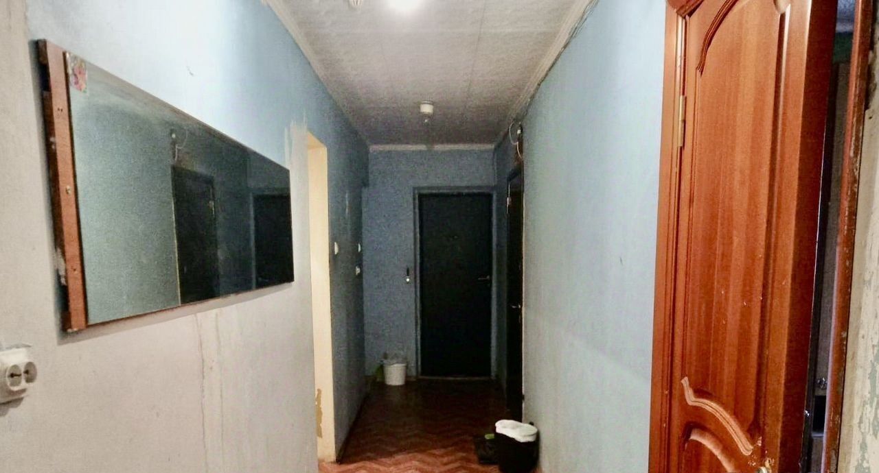 комната г Набережные Челны р-н Автозаводский б-р Цветочный 9/24б фото 4