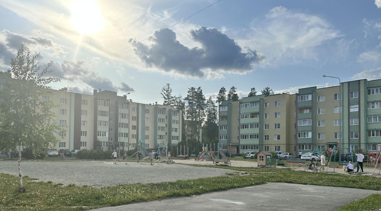 квартира г Полевской р-н мкр Зеленый Бор-2 21 фото 2